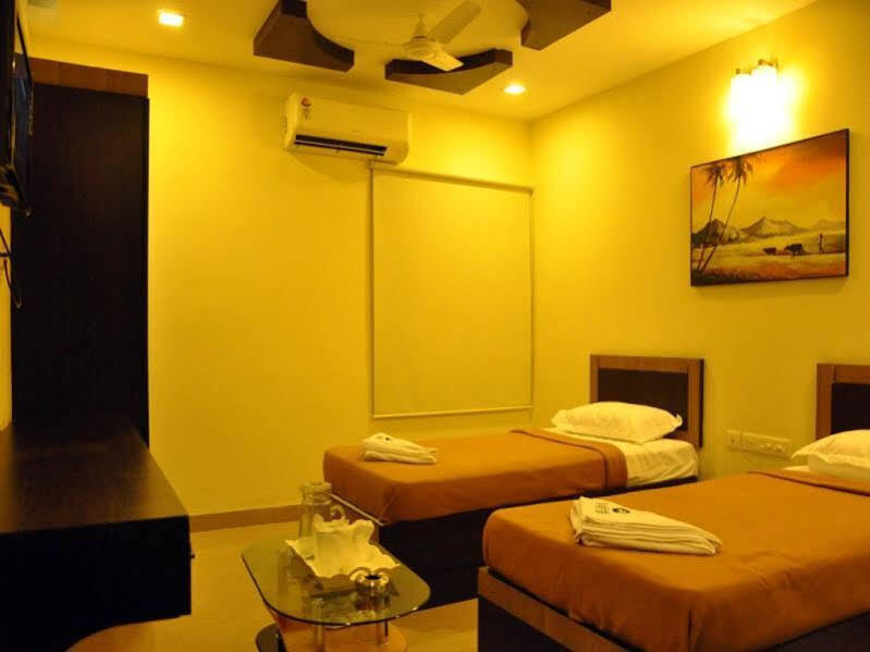 Hotel Metro Kumbakonam Zewnętrze zdjęcie